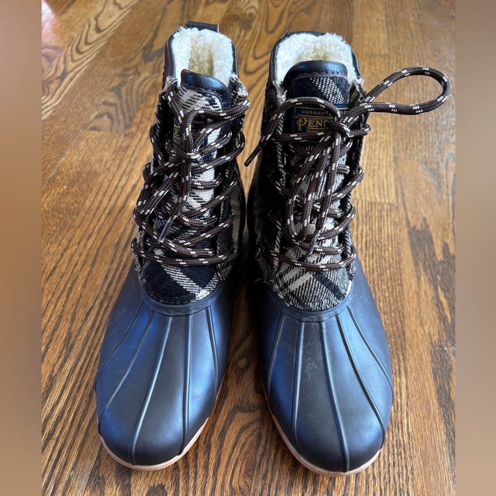 Pendleton Heritage Plaid short duck boot - Picture 2 of 9